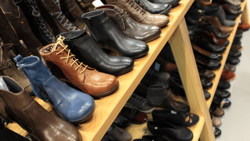 Saiba em quais sapatos investir para vender mais no inverno
